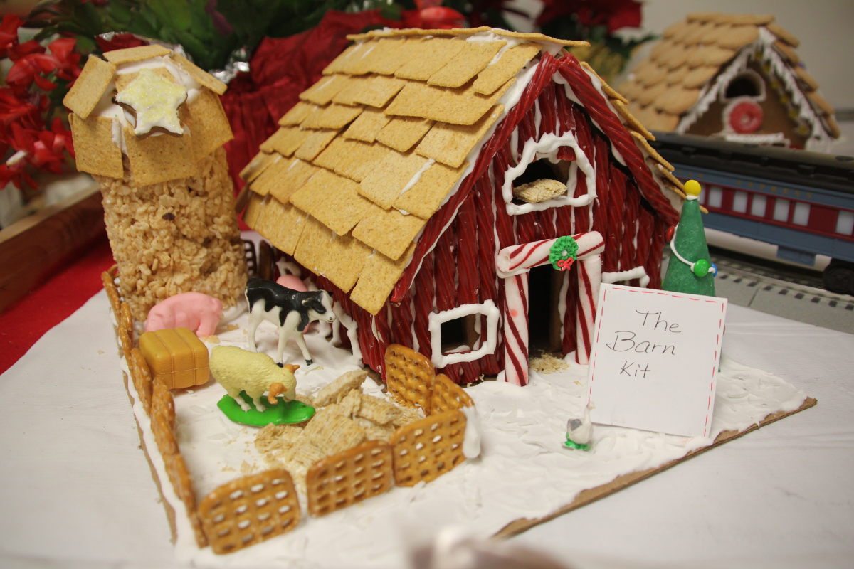 Gingerbread Barn Kit